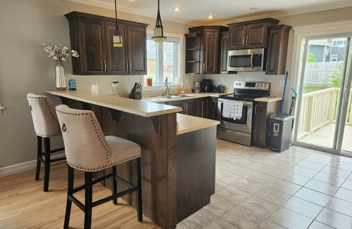 Paradise House | *WOW!* Executive Cozy Home - 3 bedroom, 2 bath