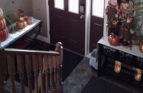 Northwest Edmonton Bed & Breakfast | You're Always Home 5 - Queen bed with Continental Breakfast