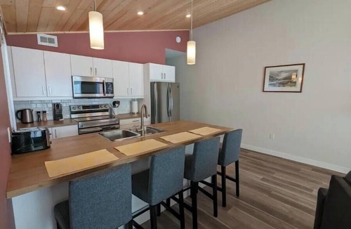 Whitehorse House | Yukon Hot Springs Villa #37/pet friendly