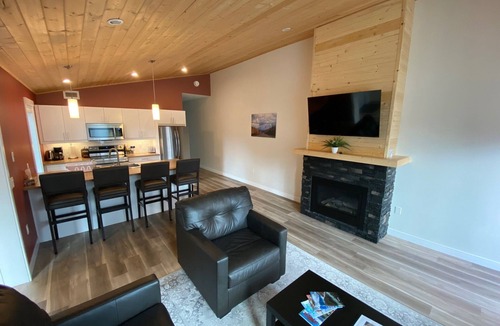 Whitehorse House | Yukon Hot Springs Villa #37/pet friendly