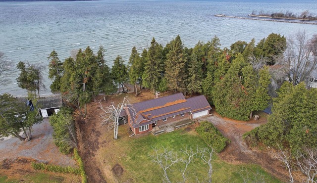 1-Acre Private Lake Simcoe Waterfront | 150’ Sandy Beach & Incredible Sunsets