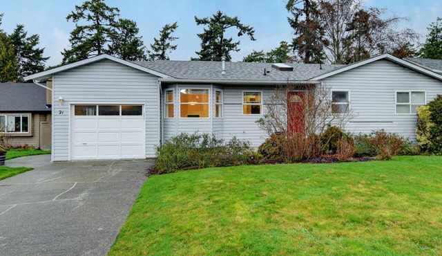 #104 Parkcrest Dr - 3 Bedroom Upper Suite in House