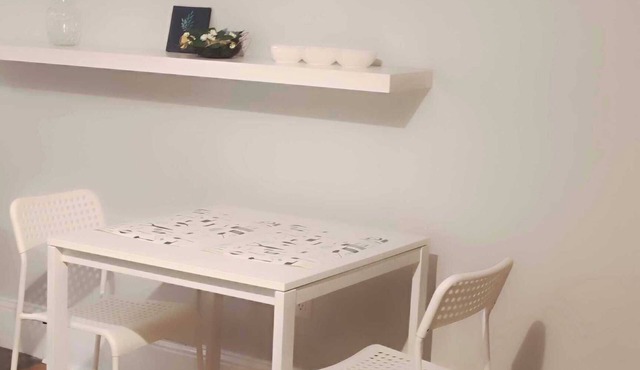 107 Quaint Suite in Historic Area