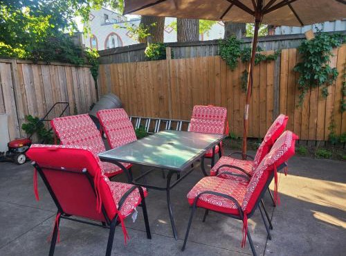 132 Chatham ave