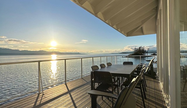 180° Ocean Views: Chef's Kitchen, Hot tub on 6.3 private acres of forest.