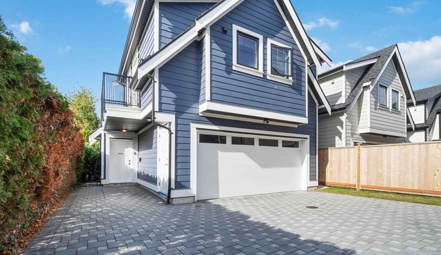 1BD Cute Coach Home B in Delta!