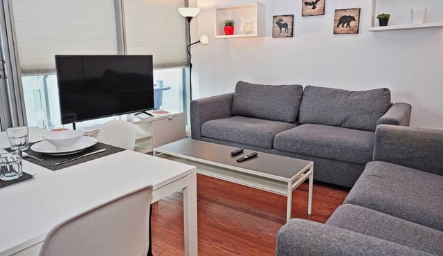 1BR Condo w/Balcony/Pool/Gym