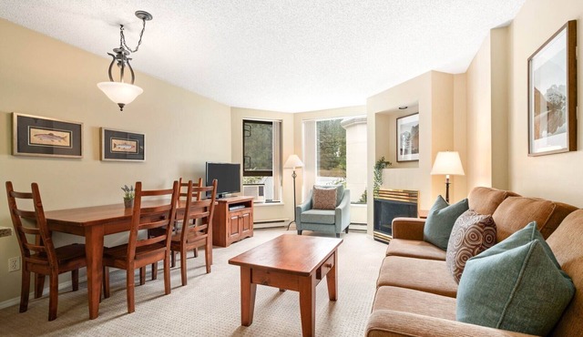 1BR + Sofabed | Marquise | Condo Close To Ski Hill | Fireplace | Hot Tub & Sauna | Gym