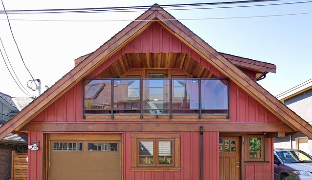 2 Bdrm Little House in Point Grey Vancouver