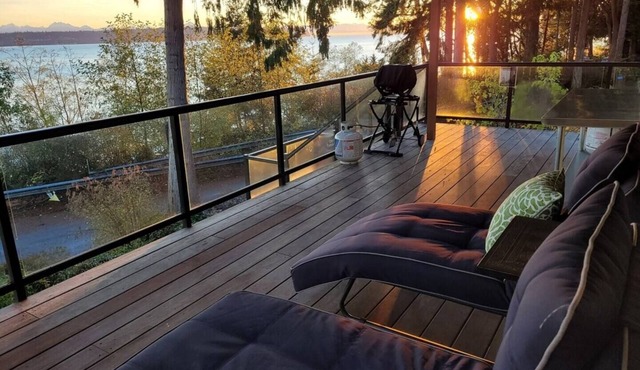2 bed Stunning Views Hot Tub Dog Friendly ADA in Langley