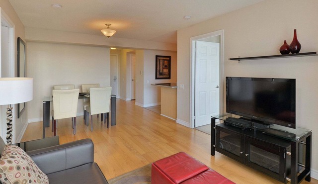 2 Bedroom/2 Bathroom Suite
