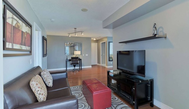 2 Bedroom/2 Bathroom Suite