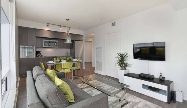 2 Bedroom/2 Bathroom Suite
