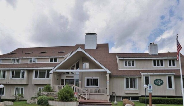 2 bedroom condo sleeping 8 at Inns of WV in Waterville Valley