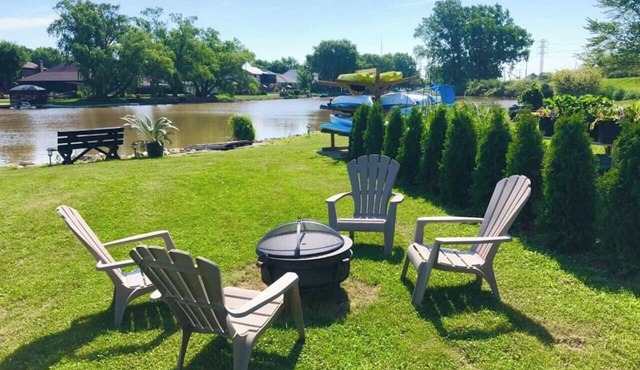 2 bedroom Getaway/Lake St. Claire, Canada/kayak