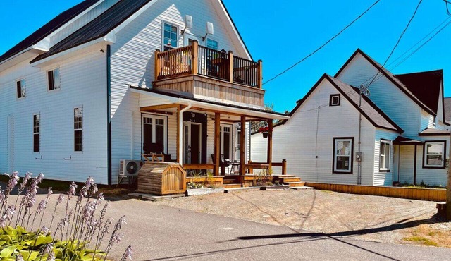 2 bedroom home, Sleeps 6