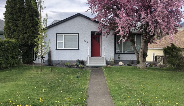 2 bedroom house in the centre of Kamloops