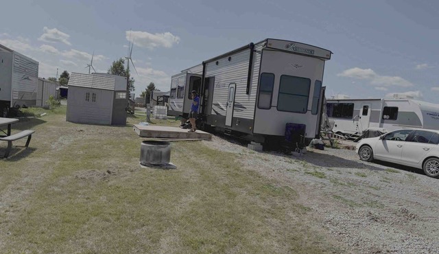 2 Bedroom Standard Resort Cottage in the maitland shores campground