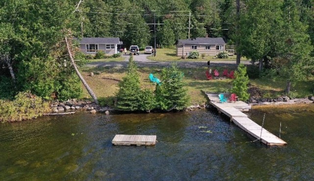 2 Cottages Side-by-Side - Waterfront -Hot Tub-Pets