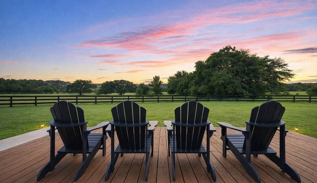 2 Private Homes Ranch + Guesthouse Fire Pit Near WEC, HITS & Springs in Morriston