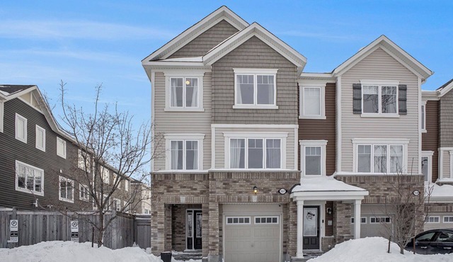 3 bedroom 2.5 Bath house- Short-term