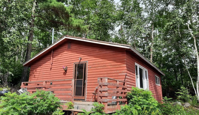 3 bedroom cabin on Crow Lake at Bull Moose Lodge. Pet friendly