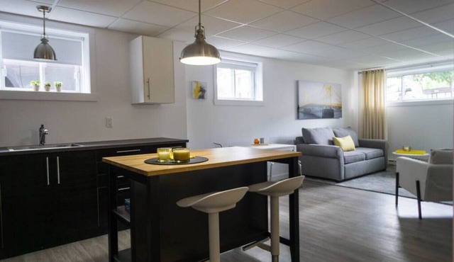 315A des Chênes Ouest · Superbe condo avec parking.