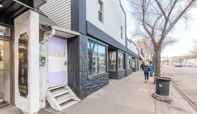 3bdrm unit on Whyte Ave