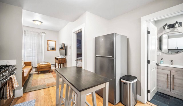 3brm/1bath North End Gem in Boston
