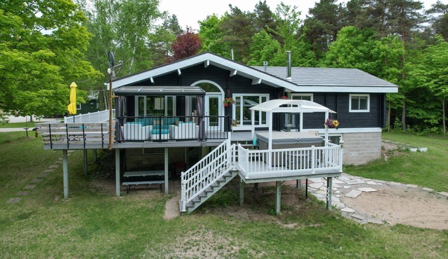 4 Season Log Chalet Home with Hot Tub, Sleeps 17