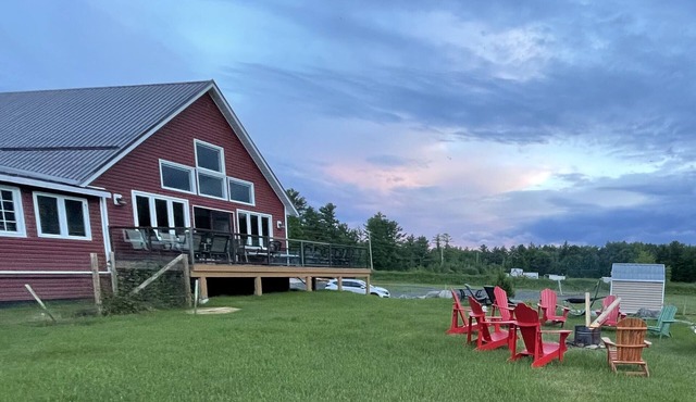 50 Acres Cottage 6 bedroom Home away from Home