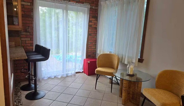 6BedR with 7 beds Single house 3 private parking