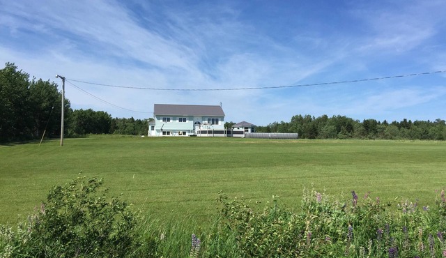A Coastal Retreat In Wallace 7 Bedrooms 8 Person Hot tub & 32ft Swimming Pool*