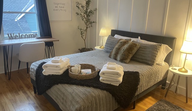A loft retreat on a private street within walking distance to downtown!