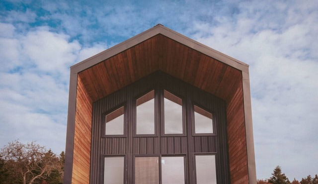 A sanctuary of architectural restraint and unmediated coastal observation.