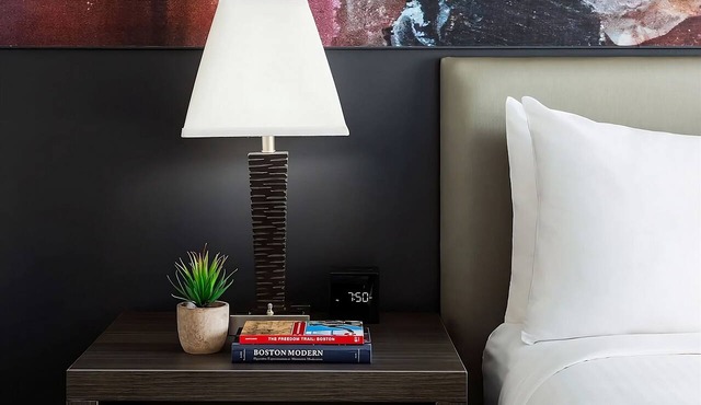 Adventure Awaits! Stylish 2 Queen Beds, Near Attractions in Boston