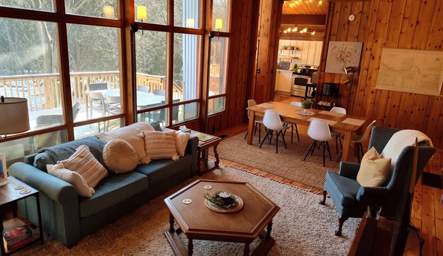 Alton Riverside Cottage Main Floor