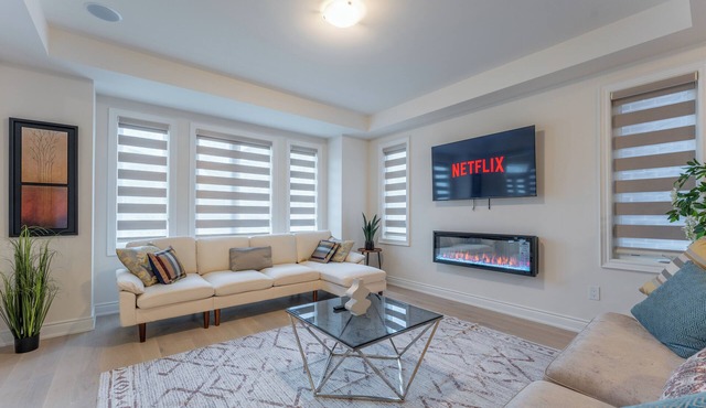 Amazing Cambridge Home ~ Relax & Unwind in Comfort