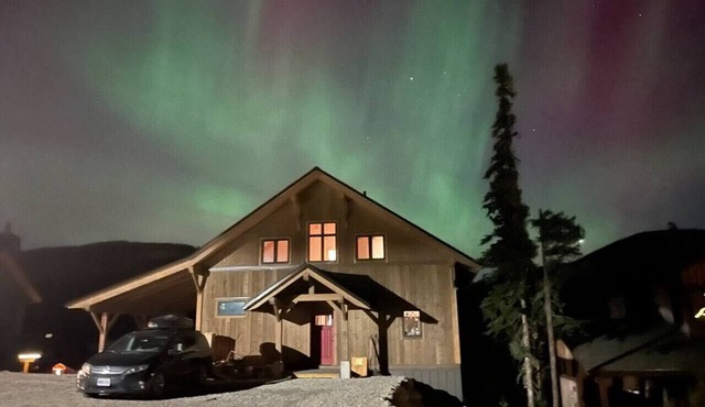 Apex Mountain - Boards `n` Blades Chalet