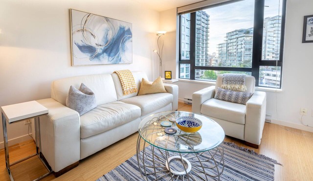 Astoria Appeal- Ultimate Urban Experience by Victoria Prime!