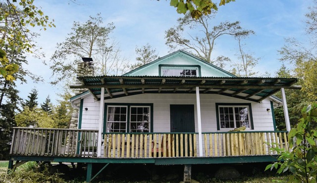 Beach Cottage - Pine Terrace - Hubbards Beach