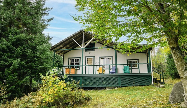 Beach Cottage - Whispering Firs - Hubbards Beach