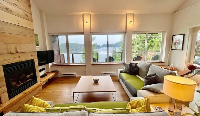 Beachwood-Home near Pacific Rim National Park