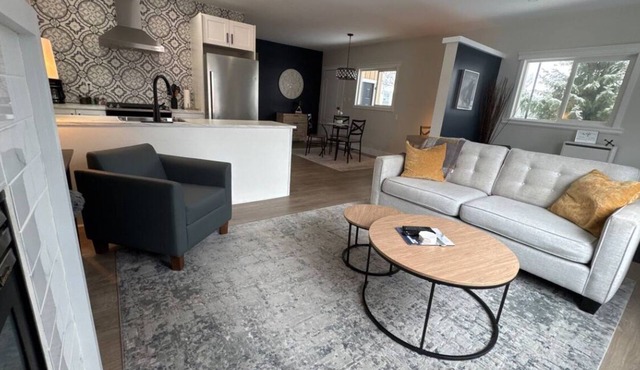 Beautiful 2 bedroom guest house in Fruitvale