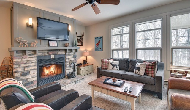 Beautiful 3BR a short walk from Tremblant resort