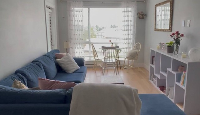 Beautiful boutique 1-bedroom + den apartment in cool Vancouver neighbourhood