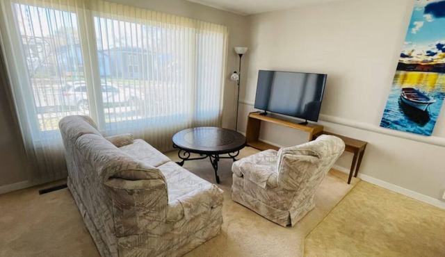 Beautiful & Bright 03 Bedrooms on the main floor.