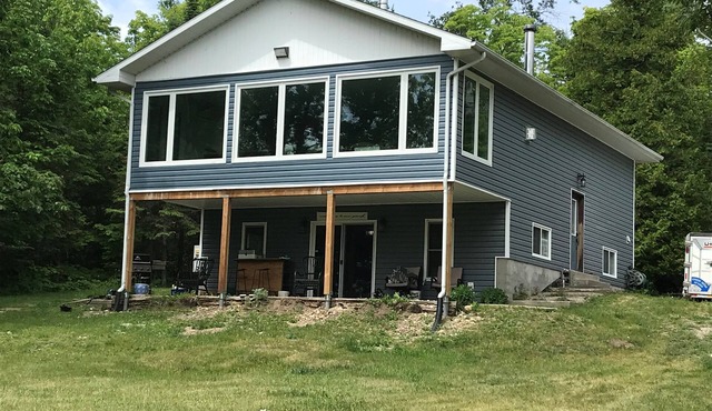 Beautiful cottage located on Mudge Bay, Kagawong, Manitoulin Island Ontario.