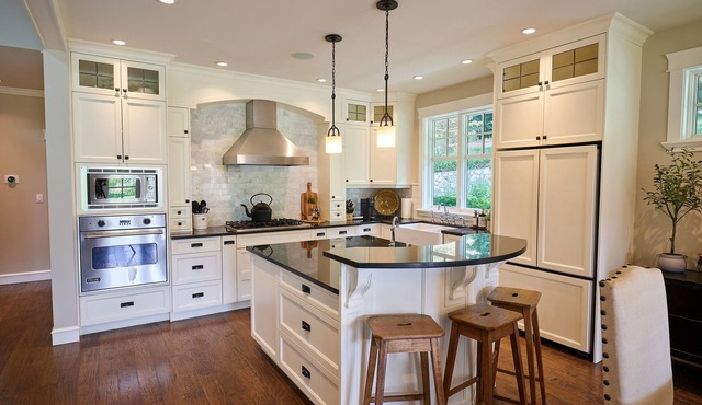 Beautiful Country Home on 4 gated acres, with beautiful patio and fire pit!