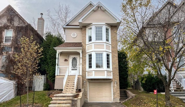 Beautiful House in Laval